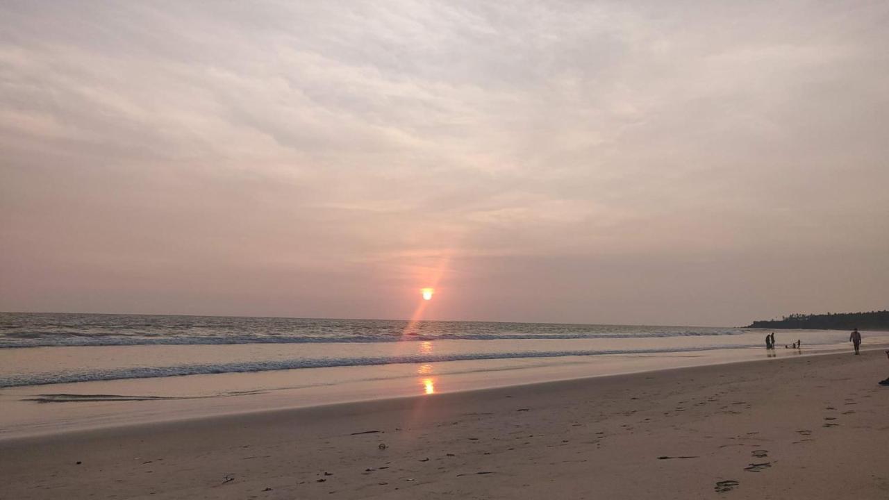 Sunshine Service Villa Kannur Esterno foto
