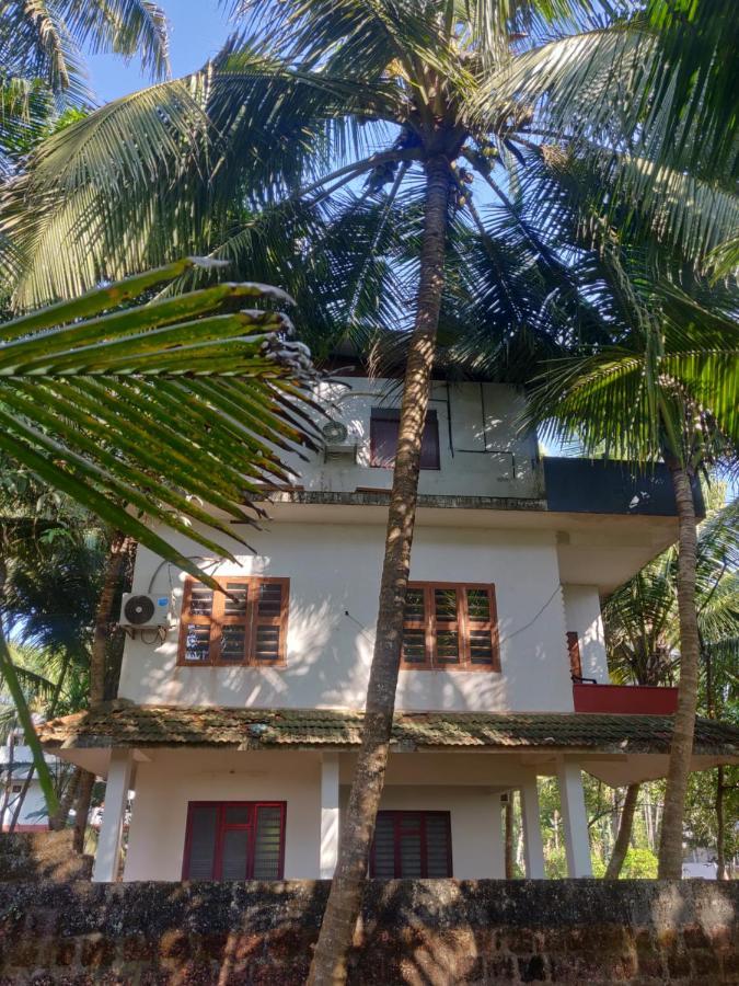 Sunshine Service Villa Kannur Esterno foto